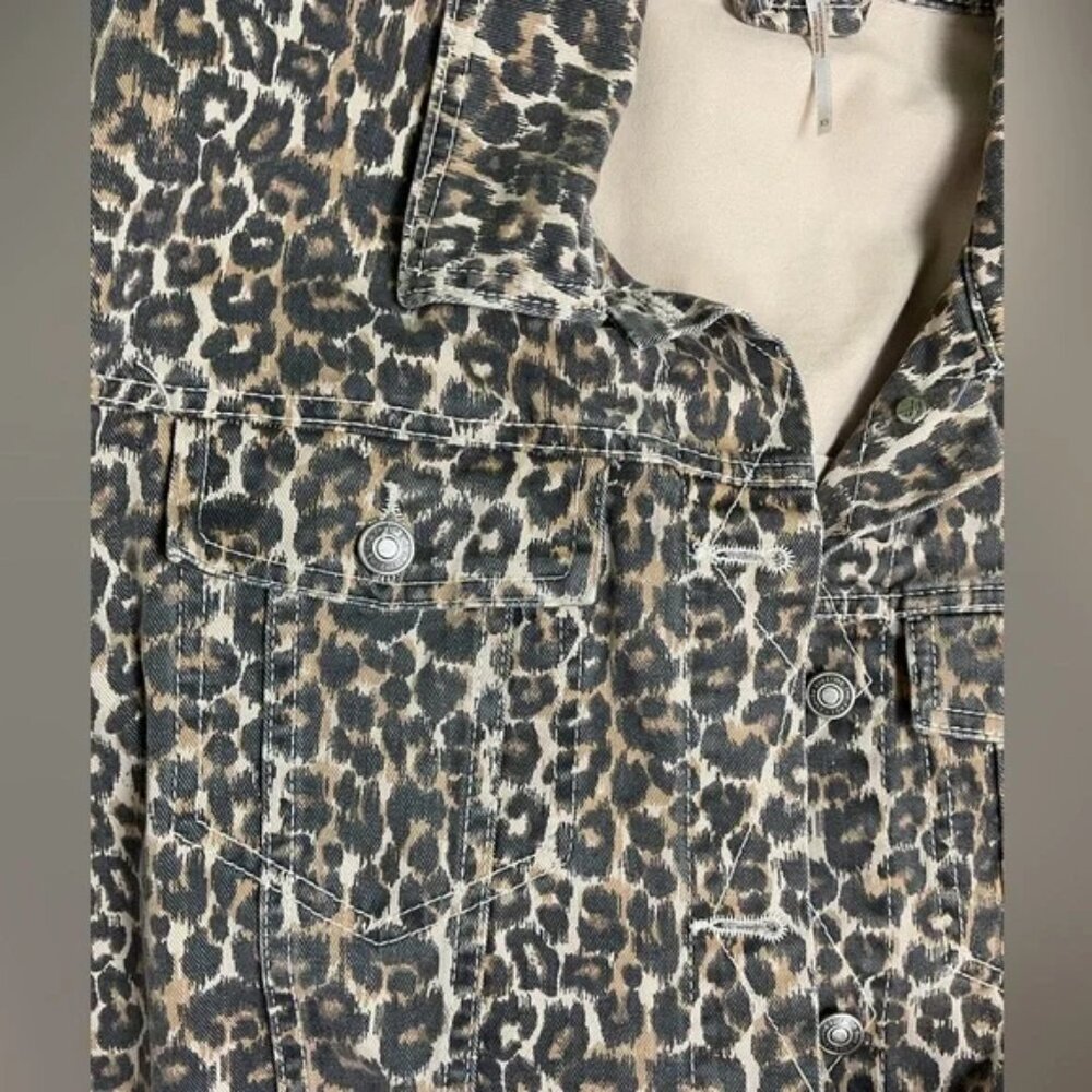 Women’s Free People Cheetah Print Crop Frayed Hem Denim Jacket Size XS - Picture 6 of 9